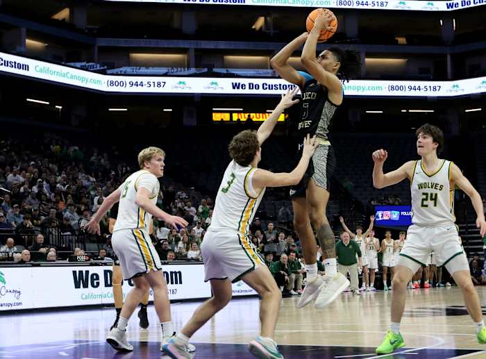 St. John Bosco vs San Ramon Valley CIF State D1 Final March 8, 2024 Photo-Dennis Lee12